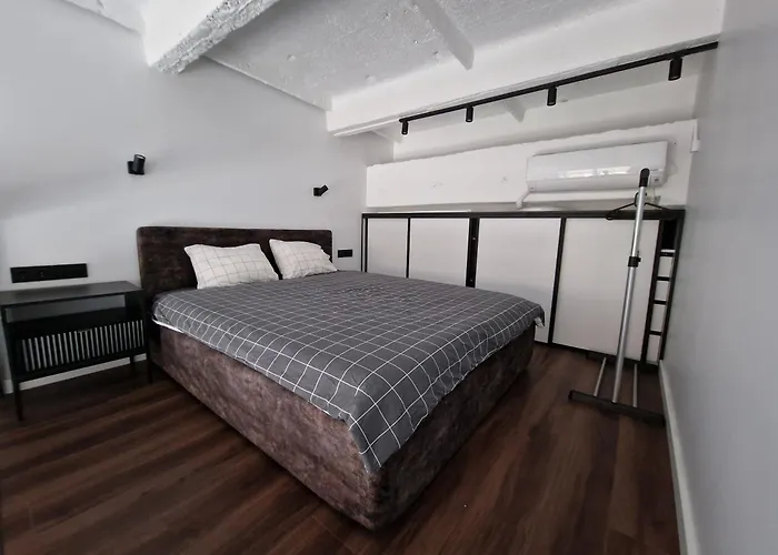 Radio City Loft-468
